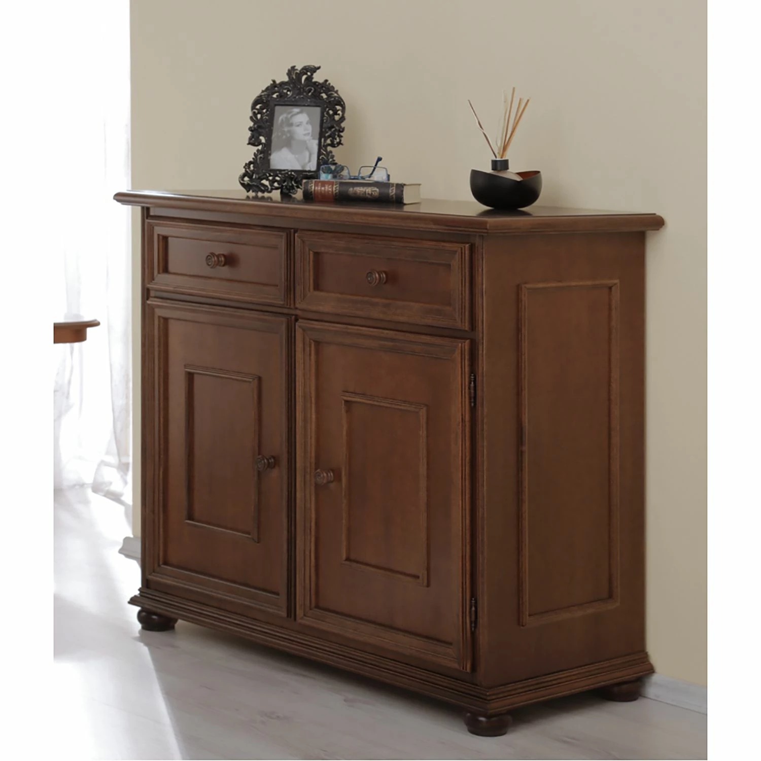 Montreux Kommode Arabella II - Ayous teilmassiv - Antikbraun 4 Montreux Kommode Arabella II - Ayous teilmassiv - Antikbraun – Bild 2