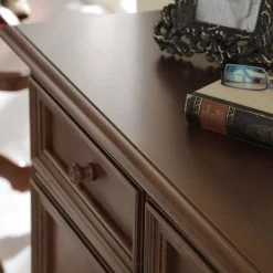 Montreux Kommode Arabella II - Ayous teilmassiv - Antikbraun 22 Montreux Kommode Arabella II - Ayous teilmassiv - Antikbraun -BÜROMÖBEL Verkaufsgeschäft 1000017483 080 GALLERYIMAGES P000000001000017483