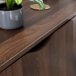 Mørteens Sideboard Gjora - Gummibaum teilmassiv - Walnuss -BÜROMÖBEL Verkaufsgeschäft 1000123698 190325 11253100018 GALLERYIMAGES P000000001000123698