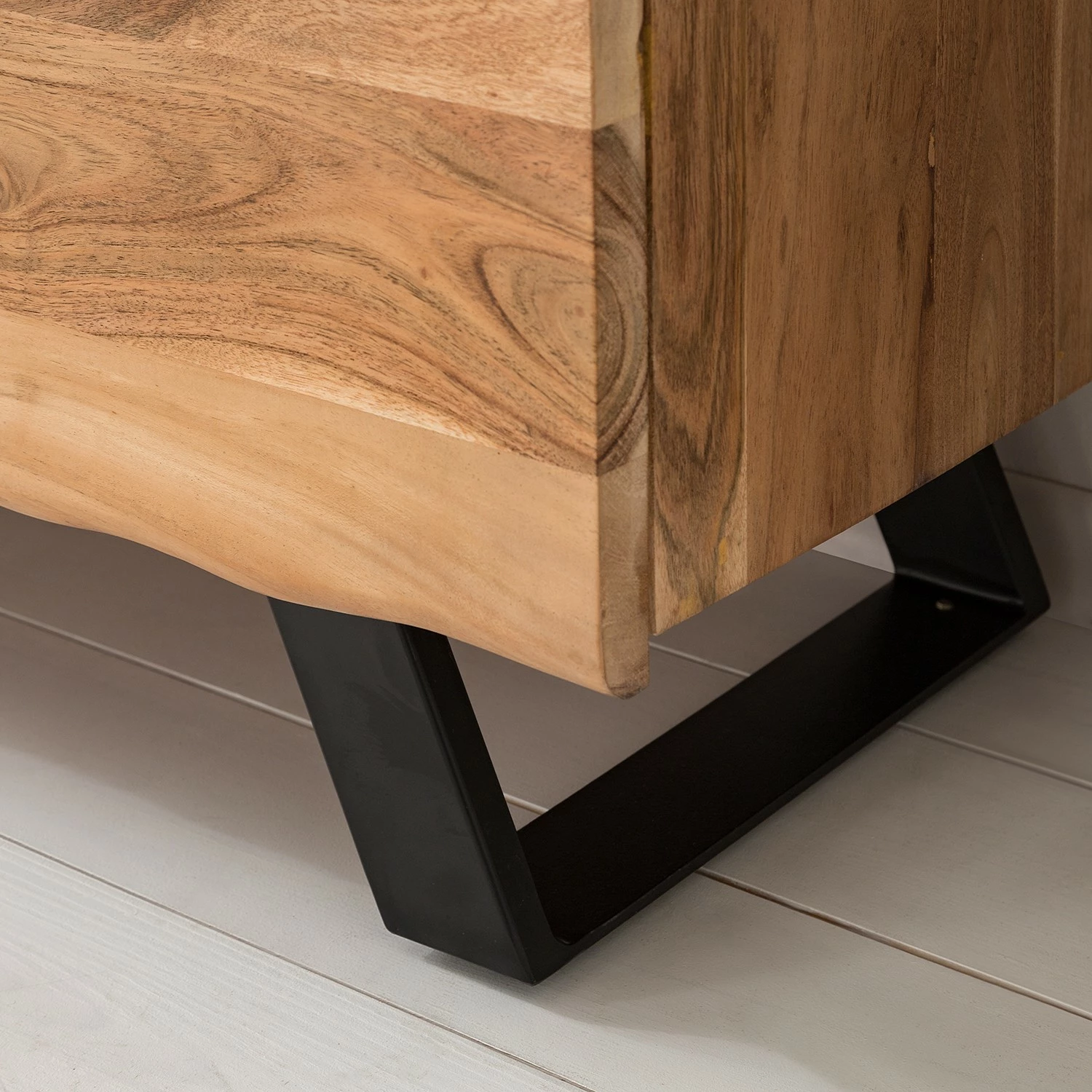 Ars Natura Sideboard Vardo - Akazie massiv / Metall - Akazie / Schwarz 20 Ars Natura Sideboard Vardo - Akazie massiv / Metall - Akazie / Schwarz – Bild 18