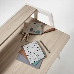 Norrwood Schreibtisch Heusy - Eiche Dekor / Weiß 10 Norrwood Schreibtisch Heusy - Eiche Dekor / Weiß -BÜROMÖBEL Verkaufsgeschäft 1000176580 190612 11443700013 GALLERYIMAGES P000000001000176580