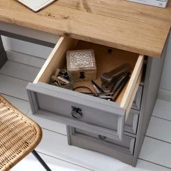 Maison Belfort Schreibtisch Finca Rustica II - Kiefer massiv - Kiefer Grau -BÜROMÖBEL Verkaufsgeschäft 1000178064 200507 14243900004 DETAILS P000000001000178064