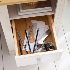 Maison Belfort Schreibtisch Lillehammer - Kiefer massiv - Kiefer Weiß / Kiefer Honig 39 Maison Belfort Schreibtisch Lillehammer - Kiefer massiv - Kiefer Weiß / Kiefer Honig -BÜROMÖBEL Verkaufsgeschäft 1000188926 200529 12071500014 DETAILS P000000001000188926