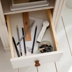 Maison Belfort Schreibtisch Lillehammer - Kiefer massiv - Kiefer Weiß / Kiefer Honig 44 Maison Belfort Schreibtisch Lillehammer - Kiefer massiv - Kiefer Weiß / Kiefer Honig -BÜROMÖBEL Verkaufsgeschäft 1000188926 200529 13380000003 DETAILS P000000001000188926