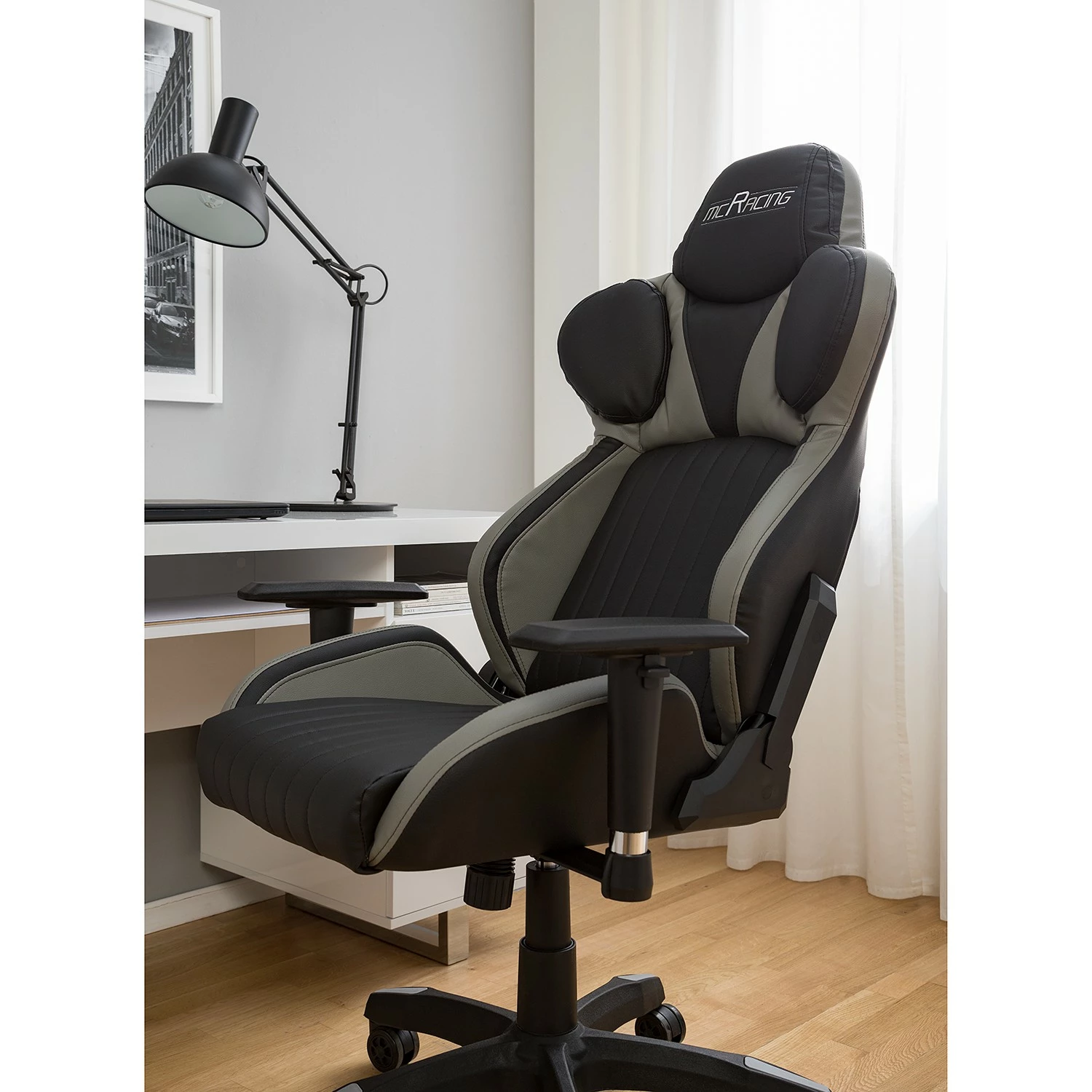Furnitive Gaming Chair mcRacing II - Kunstleder / Kunststoff - Schwarz 17 Furnitive Gaming Chair mcRacing II - Kunstleder / Kunststoff - Schwarz – Bild 16
