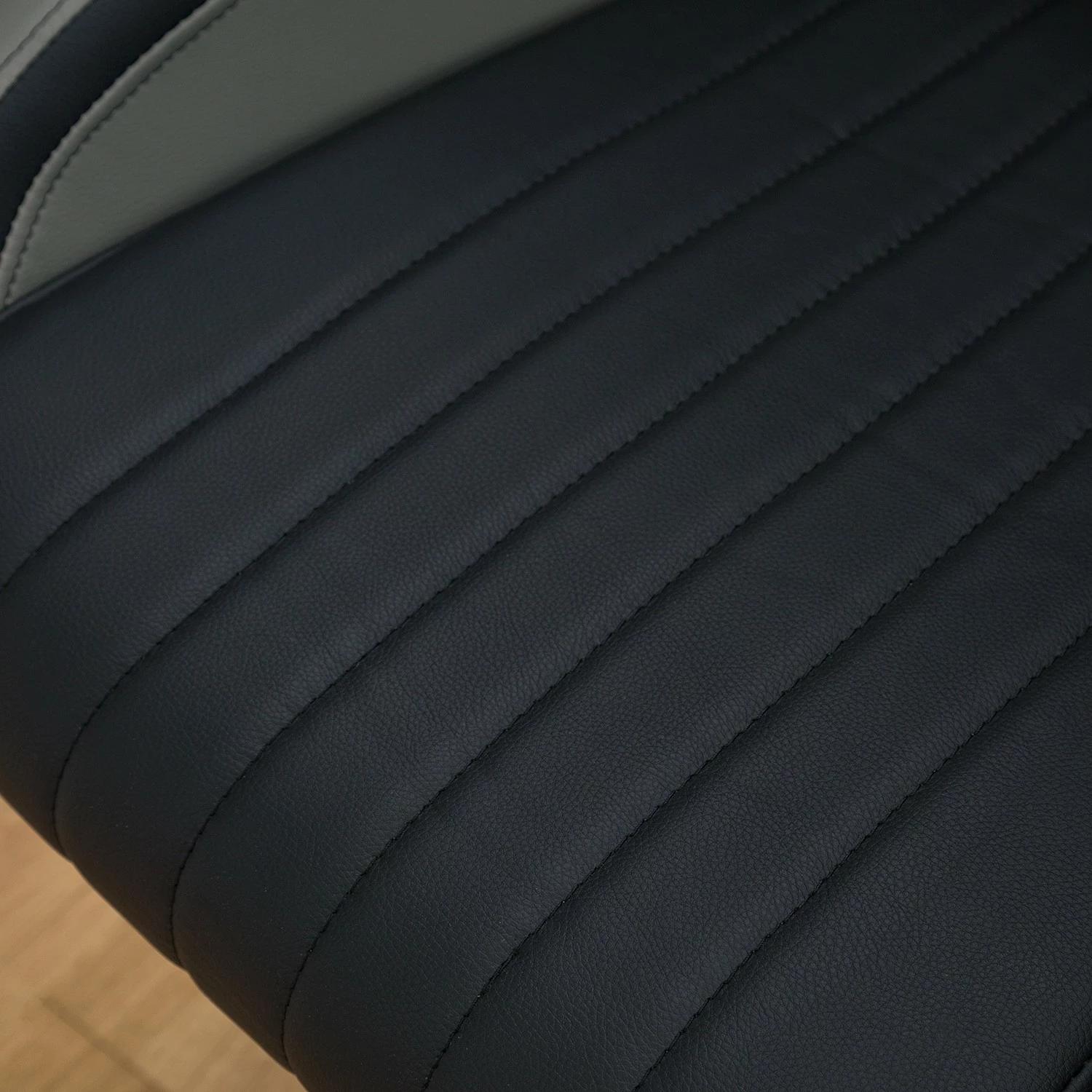 Furnitive Gaming Chair mcRacing II - Kunstleder / Kunststoff - Schwarz 21 Furnitive Gaming Chair mcRacing II - Kunstleder / Kunststoff - Schwarz – Bild 20