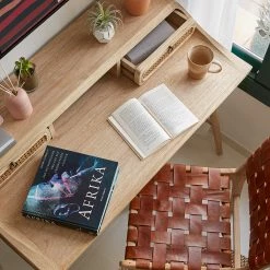 Furnitive Schreibtisch Nobhill - Mindi massiv / Rattan - Mindiholz / Wiener Geflecht 17 Furnitive Schreibtisch Nobhill - Mindi massiv / Rattan - Mindiholz / Wiener Geflecht -BÜROMÖBEL Verkaufsgeschäft 1000214325 200609 07304700048 MOOD DETAILS P000000001000214325 mood