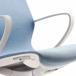 Mayer Sitzmöbel Bürodrehstuhl myMORRIS - Flachgewebe / Kunststoff - Hellblau / Weiß 12 Mayer Sitzmöbel Bürodrehstuhl myMORRIS - Flachgewebe / Kunststoff - Hellblau / Weiß -BÜROMÖBEL Verkaufsgeschäft 1000236024 210223 08533300111 DETAILS P000000001000236024