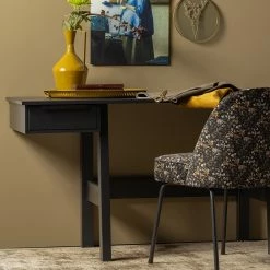 Fredriks Schreibtisch Tewin - Kiefer massiv - Schwarz -BÜROMÖBEL Verkaufsgeschäft 1000299509 211011 08454400121 MOOD DETAILS P000000001000299509 mood