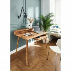 Naturoo Schreibtisch Ardennes - Wildeiche massiv - Wildeiche 10 Naturoo Schreibtisch Ardennes - Wildeiche massiv - Wildeiche -BÜROMÖBEL Verkaufsgeschäft 1000300296 211022 083829000027 MOOD DETAILS P000000001000300296 mood