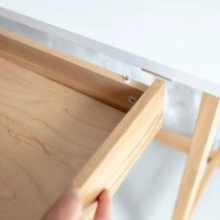 Mørteens Eckschreibtisch Ophelia - Weiß - Breite: 135 cm - Schublade rechts 16 Mørteens Eckschreibtisch Ophelia - Weiß - Breite: 135 cm - Schublade rechts -BÜROMÖBEL Verkaufsgeschäft 1000332519 220211 030 DETAILS P000000001000332519